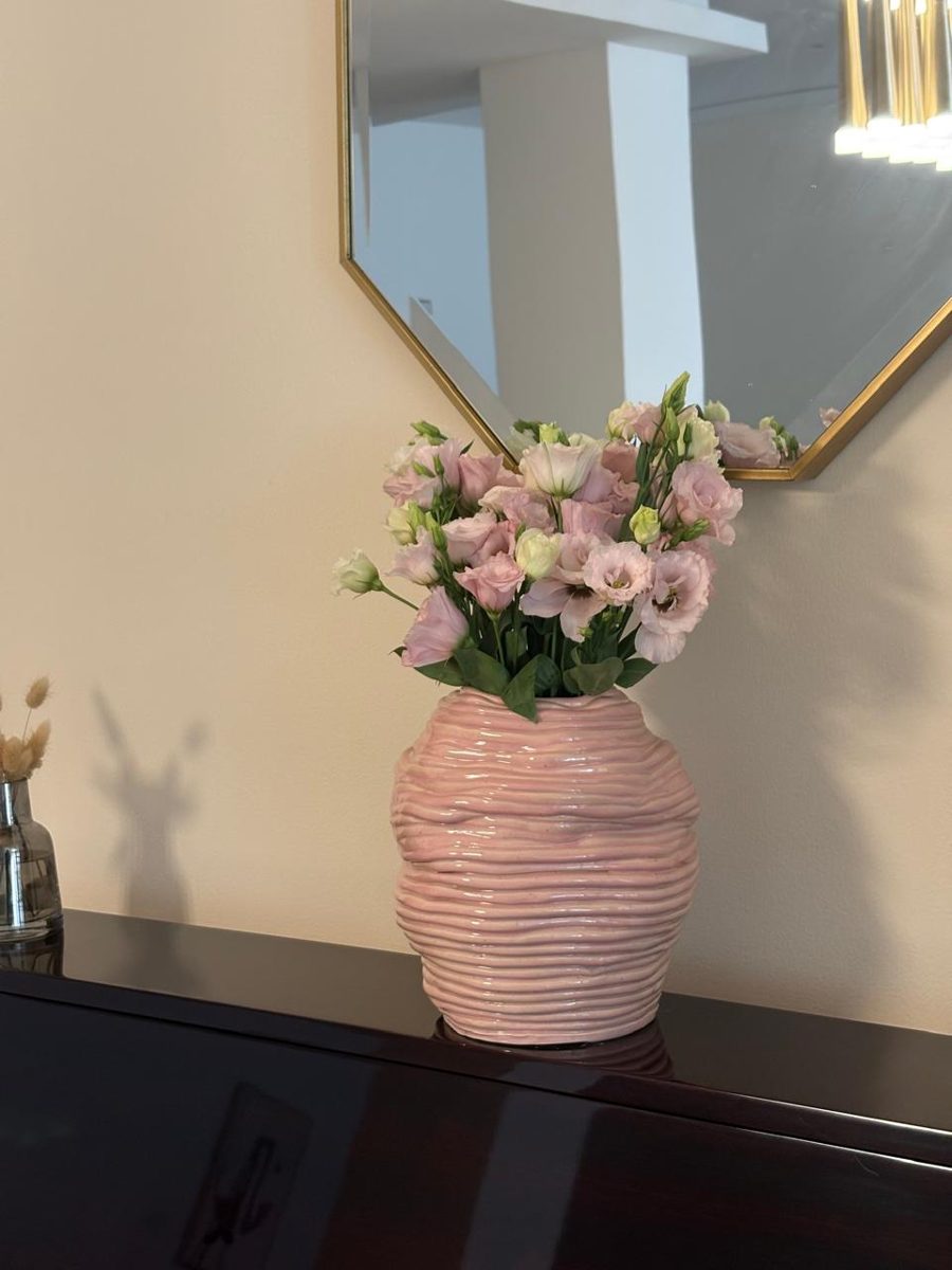 pink vase lifestyle